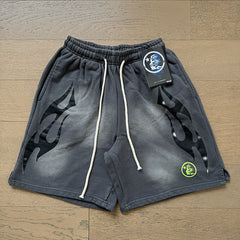2024 summer new washed and worn casual shorts, flame printed trendy brand Hell Star men's five quarter pants (23)