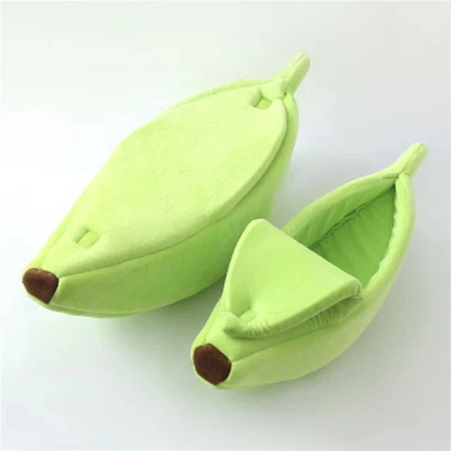 Warm Banana Shaped Portable Cat Bed